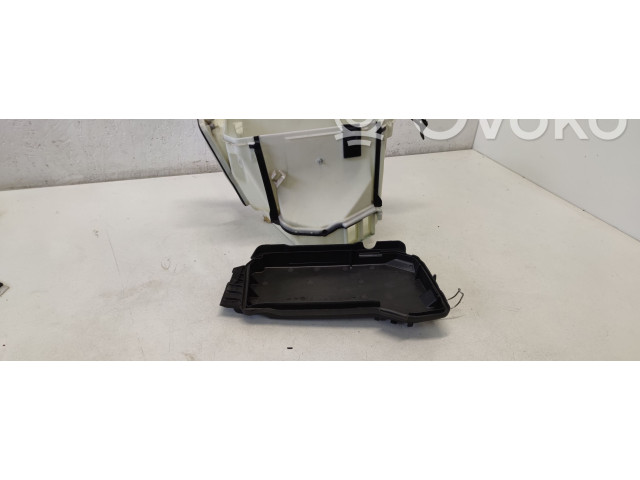 Pojistková skříňka A2045400024, A2045400082 Mercedes-Benz GLK (X204) 2012