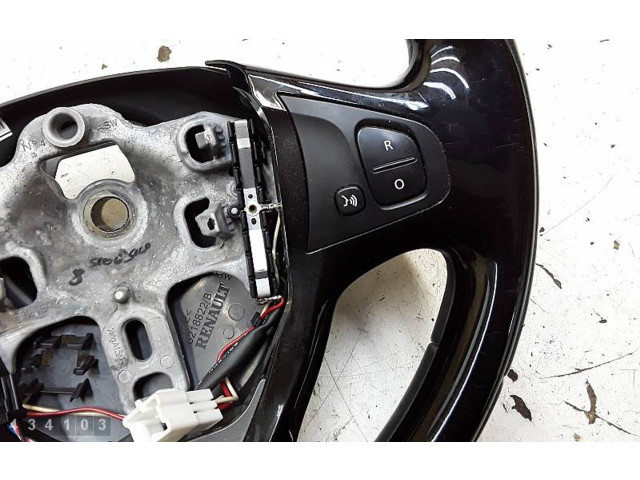 Руль Renault Clio IV  2012-- года 484007003R      