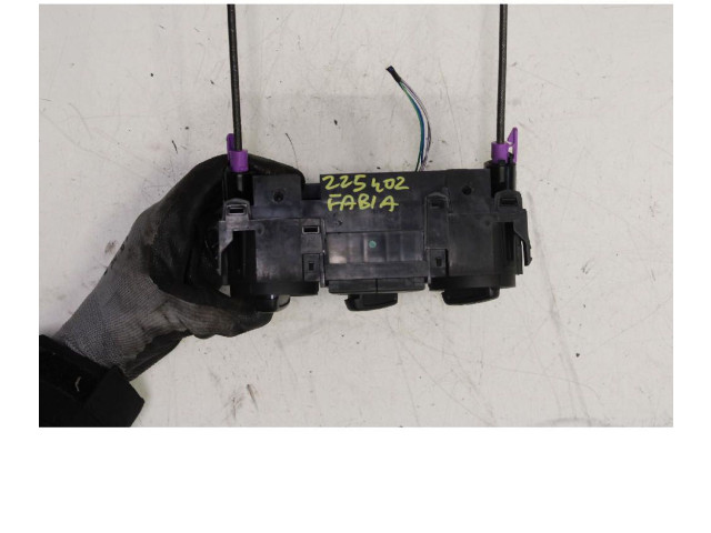 Блок управления климат-контролем VALEO, 6V0.820.045.D Skoda Fabia Mk3 (NJ)