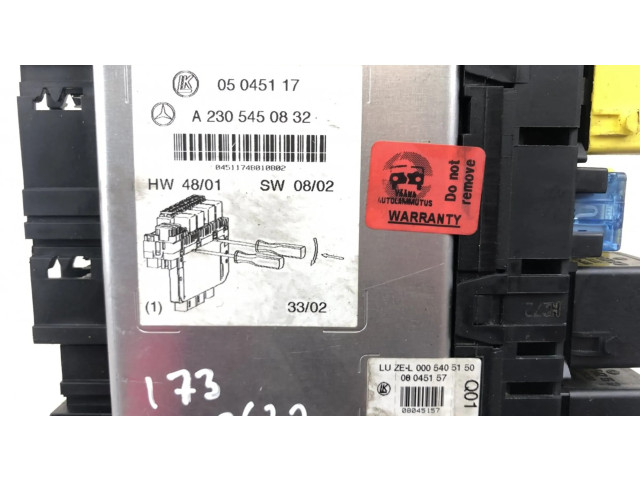 Pojistková skříňka 05045117, A2305454632 Mercedes-Benz SL R230 2002