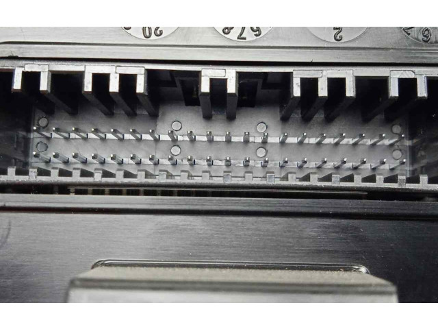 Блок управления климат-контролем 97250J7202   KIA Ceed