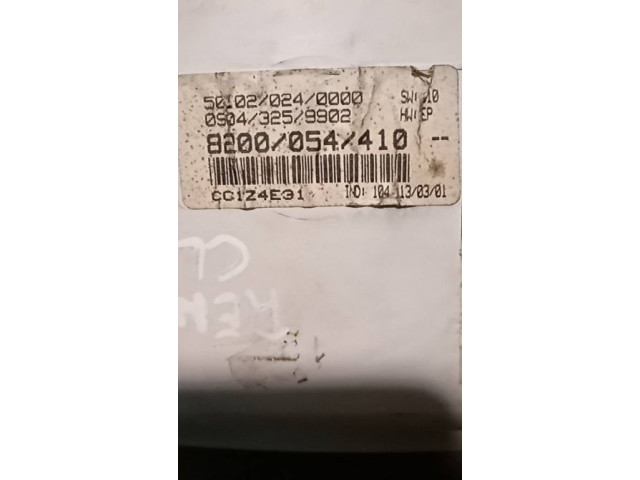 Панель приборов 8200, 054 Renault Clio II