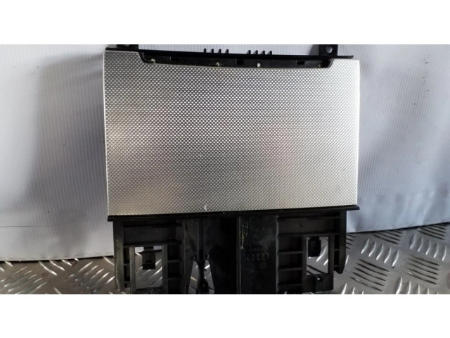 Отделка передней пепельницы