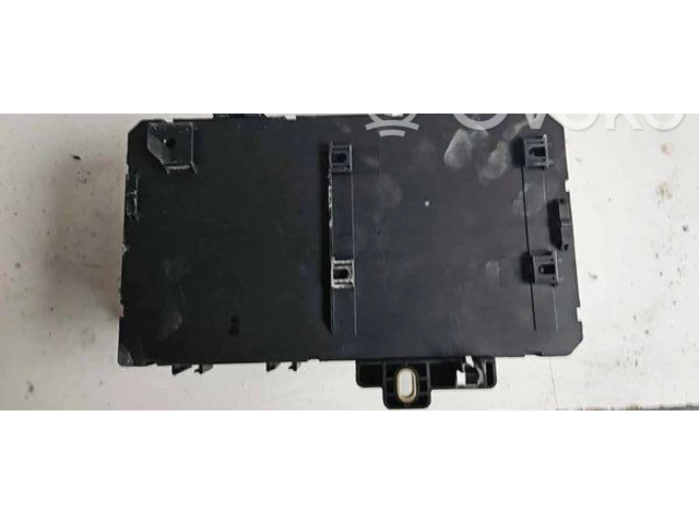 Pojistková skříňka 13220829, 5DK00866943 Opel Zafira B 2010