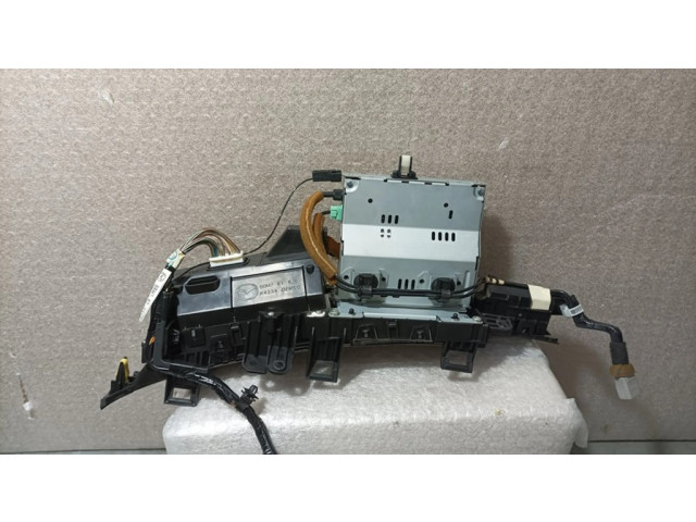 Дисплей 4682008985 Mazda 3