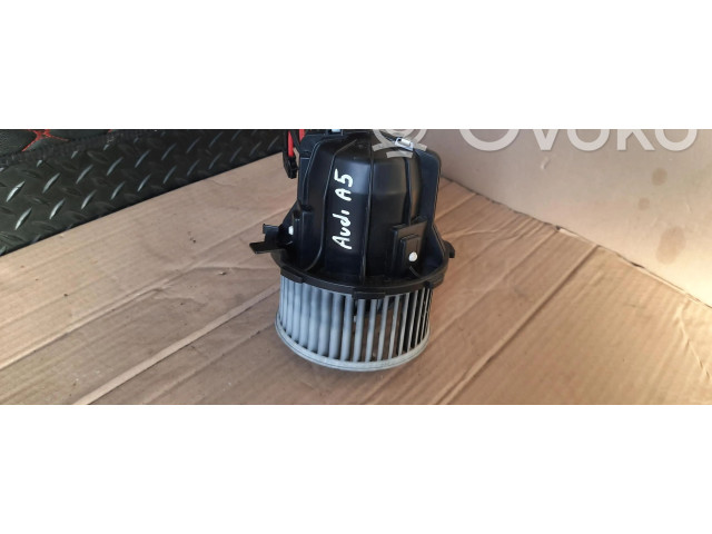 Вентилятор печки    U0853004   Audi A5 8T 8F