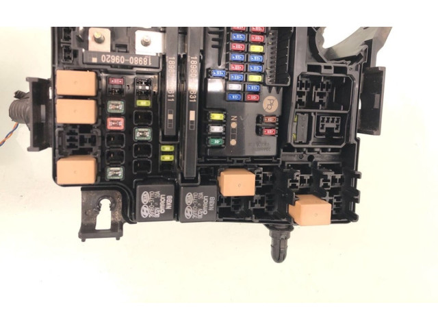 Блок предохранителей  91200J7420, 91200J7420   KIA Pro Cee'd III    