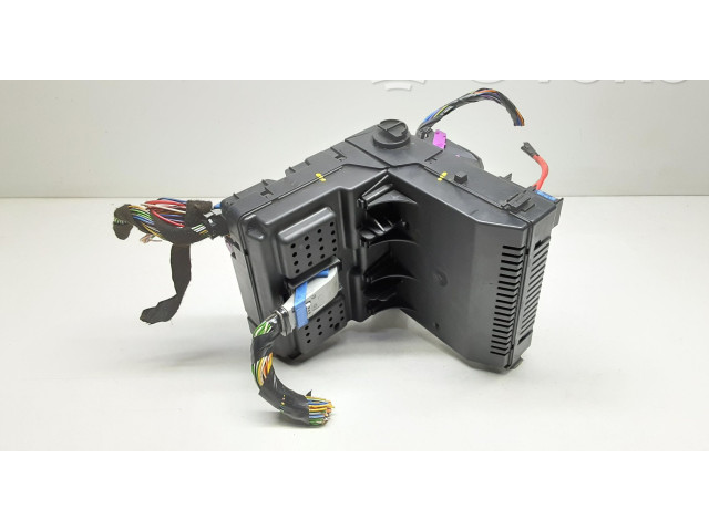 Блок предохранителей 30765148, 28024617   Volvo XC90    