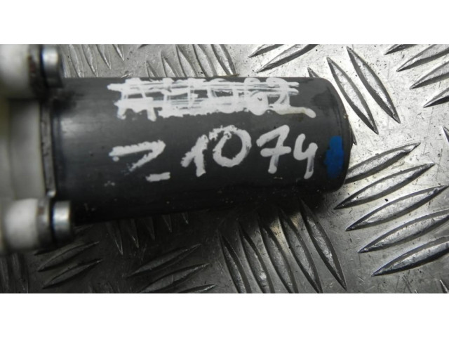 Передний двигатель механизма для подъема окон