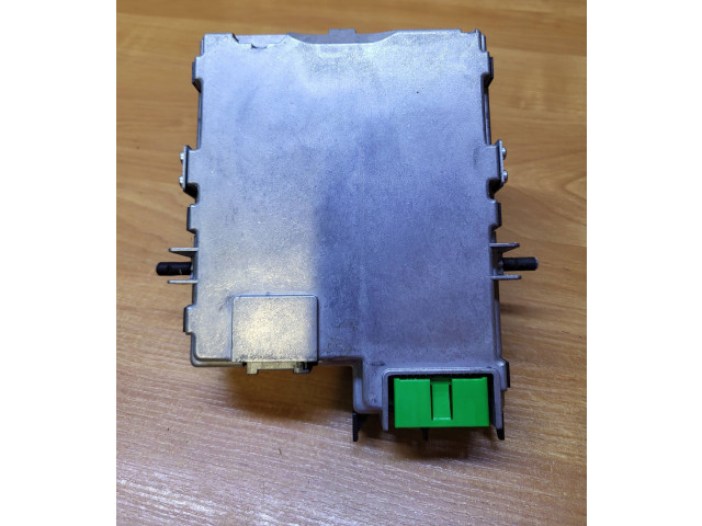 Tālruņa vadības bloks