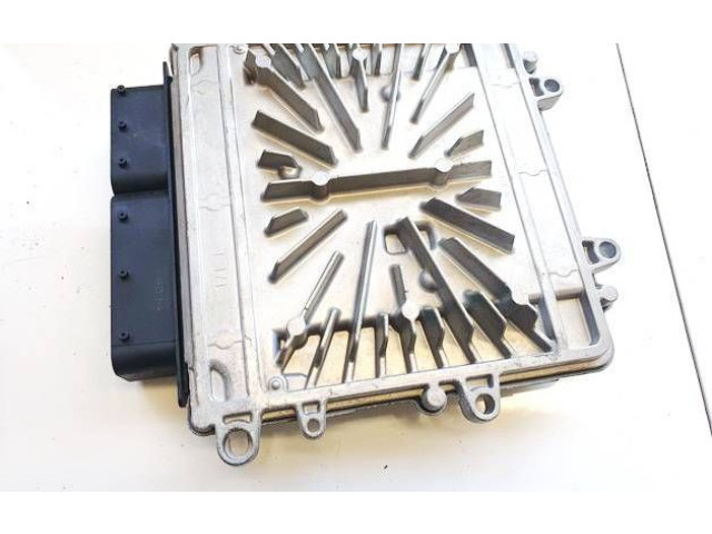 Блок управления двигателя 30729826a, 0281012103 Volvo S60