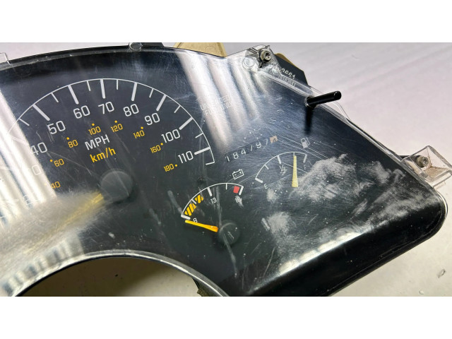 Přístrojová deska Pontiac Firebird 1993 16183661, 16180212