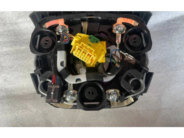 Подушка безопасности водителя 4M0880201AD, 4M8880201B   Audi Q8