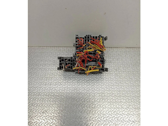 Блок предохранителей 1550204416 Renault Clio IV