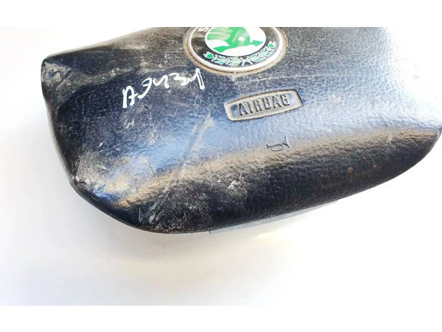 Подушка безопасности водителя 1u0880201, 101205000   Skoda Octavia Mk1 (1U)