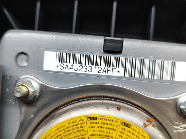 Подушка безопасности водителя 4513047100C0 Toyota Prius+ (ZVW40)