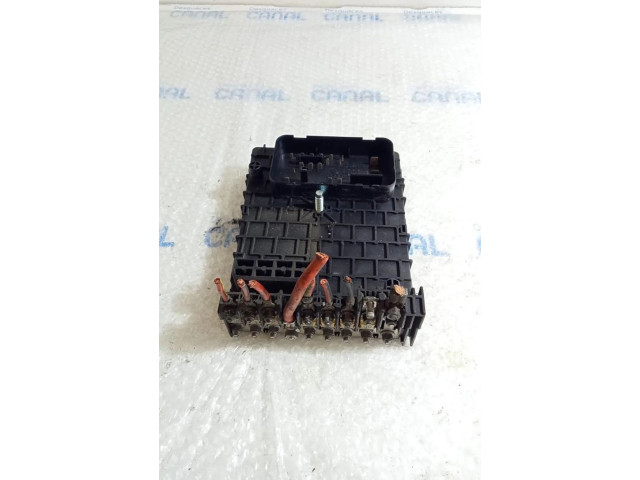 Pojistková skříňka 49226164 Volkswagen PASSAT