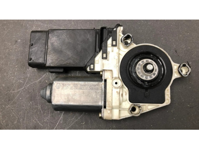 Передний двигатель механизма для подъема окон