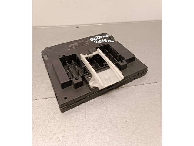 Блок комфорта 5Q0937084AA, 5WK50693C Skoda Octavia Mk3 (5E)