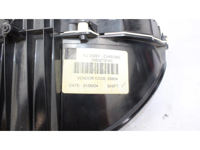 Панель приборов 04832731AC   Jeep Cherokee III KJ       