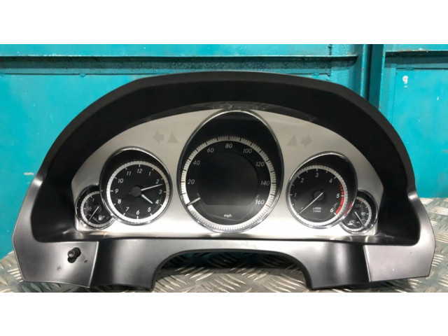 Přístrojová deska Mercedes-Benz E C207 W207 2010 A2129005104