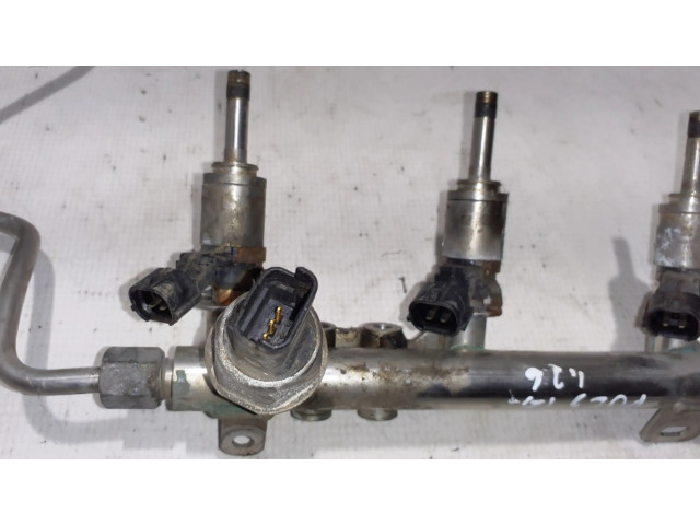 Vstřikovací lišta 175204385R Nissan Pulsar pro benzínový motor 1.2 HRA2DDT