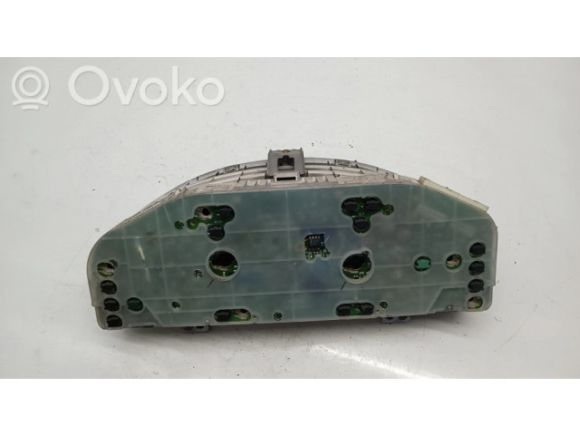 Панель приборов GE6RA Mazda 626