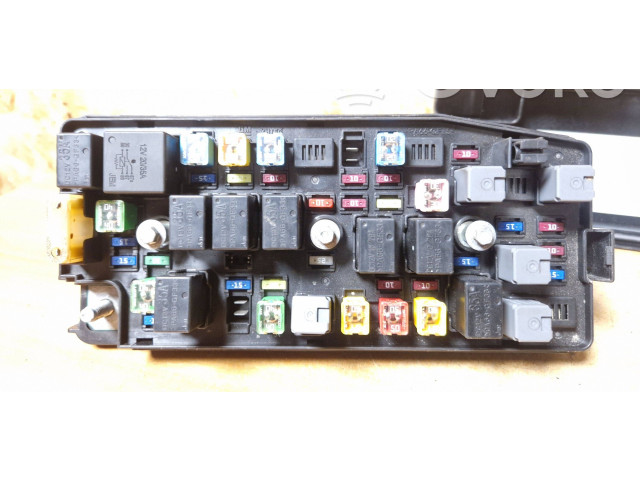 Pojistková skříňka 95471068 Opel Antara 2013