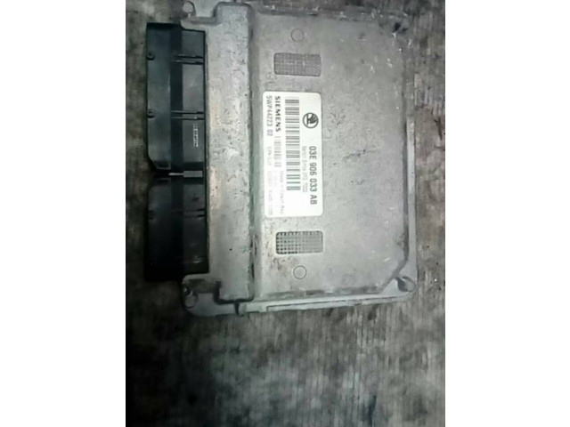Блок управления двигателя 03E906033AB Skoda Fabia Mk1 (6Y)
