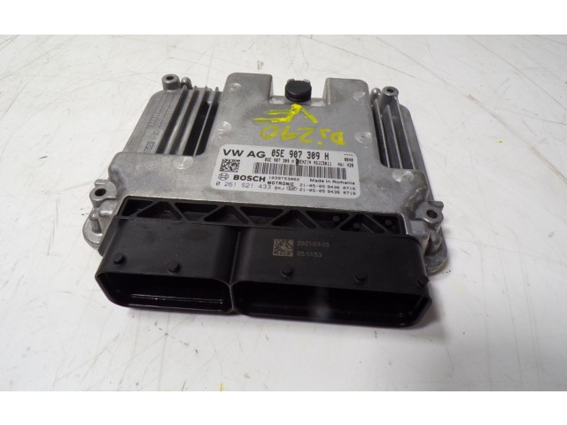 Блок управления двигателя 05E906018CFGBS, 05E907309H   Audi A1
