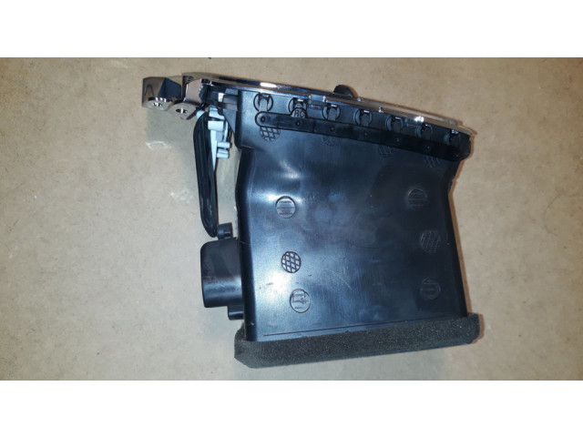 Центральная воздушная решётка