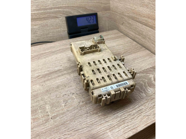 Блок предохранителей JB200400, 000807   Subaru Forester SF    