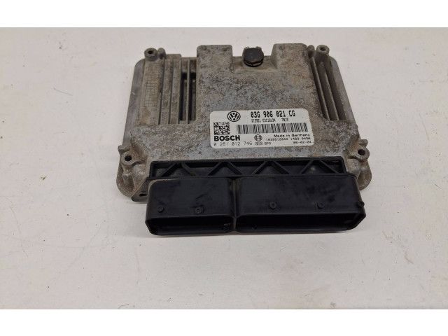 Řídící jednotka 03G906021CG, 1039S12044 Volkswagen Caddy 2006