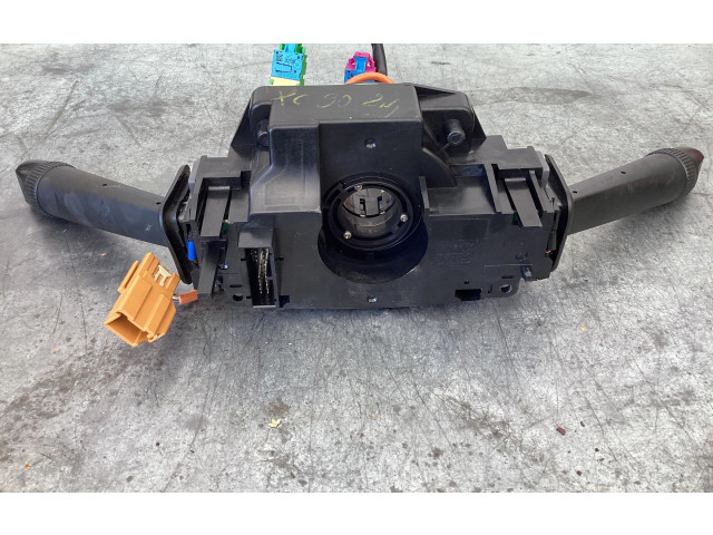 Ручка стеклоочистителей 30658614, D3M0173A Volvo XC90