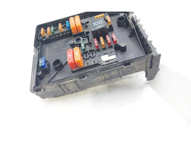   Pojistková skříňka 1E0202085948   Volkswagen Caddy 2008