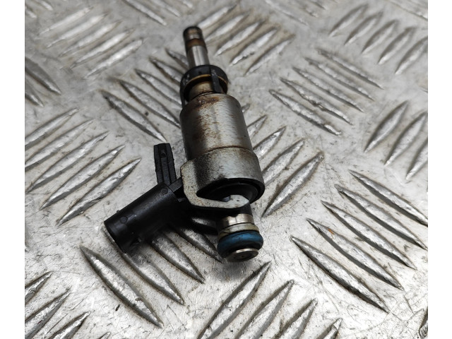 Vstřikovač 06J133036B Audi A3 S3 8V DJHA