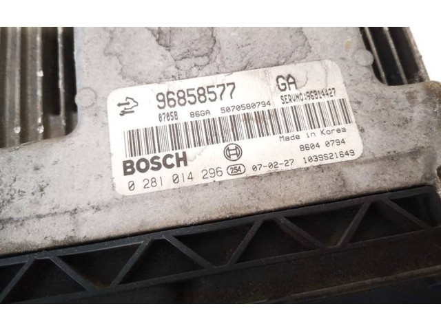 Блок управления двигателя 96858577, 0281014296   Chevrolet Captiva