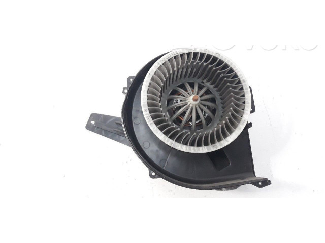 Вентилятор печки 6R1819015A Audi A1
