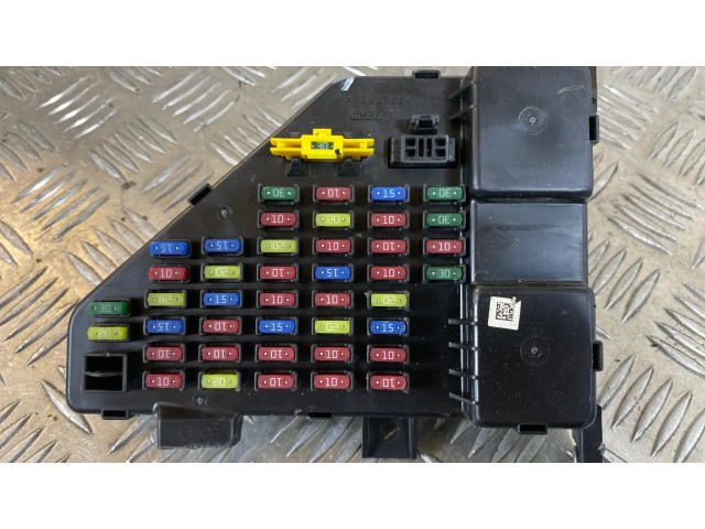   Pojistková skříňka 911102E001, 08291D   Hyundai Tucson JM 2008