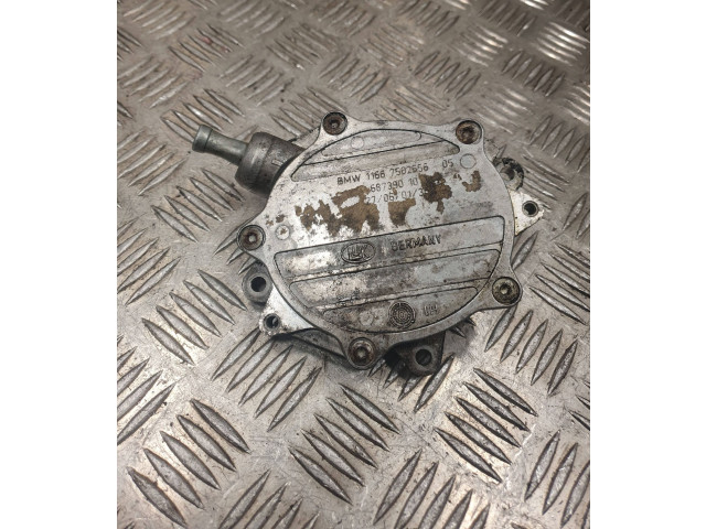 Turbodmychadlo Вакуумный насос 7502656, 68739010 BMW 3 E46