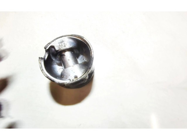 Поршень Volkswagen Golf IV