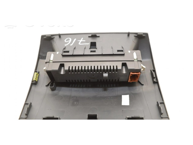 Дисплей 9680939077, 1607142780 Citroen Berlingo