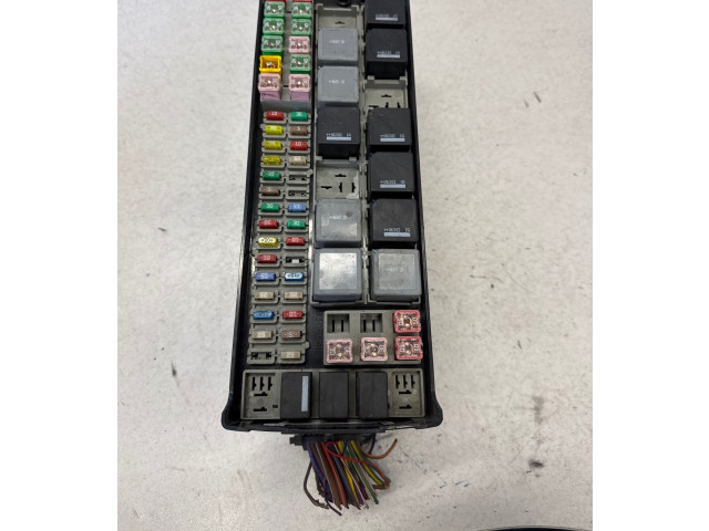 Pojistková skříňka t5ejbm04mod03 Land Rover Range Rover Sport L320 2005