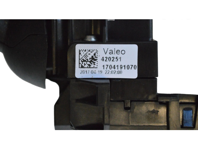 Ручка стеклоочистителей 420251, 1704191070   Volvo S90, V90