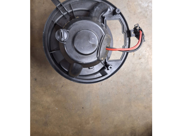 Вентилятор печки 1K1820015D, F993987 Volkswagen Touran I