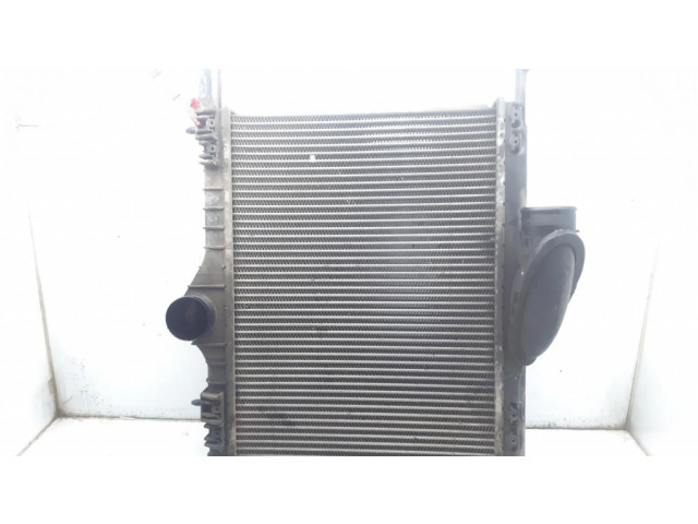 Интеркулер 30613906 Volvo S40, V40 1.9