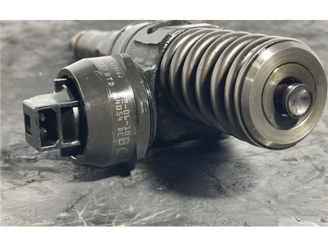 Vstřikovač 038130073AJ, 0414720037   Seat Ibiza IV (6J,6P)    BLS 