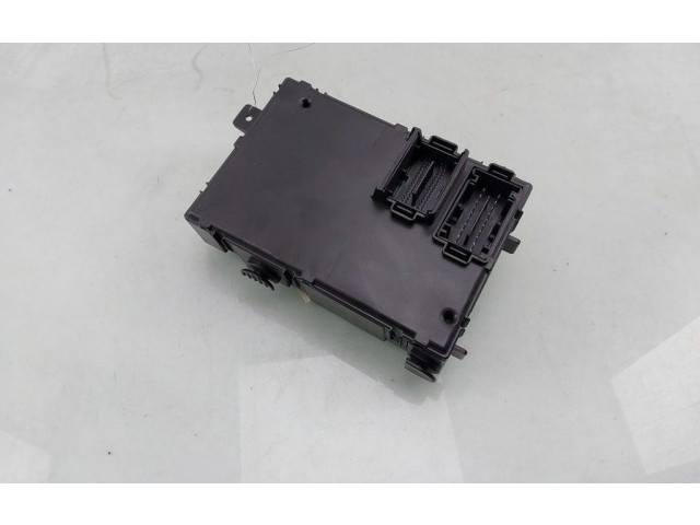 Блок предохранителей  13469255   Opel Meriva B    