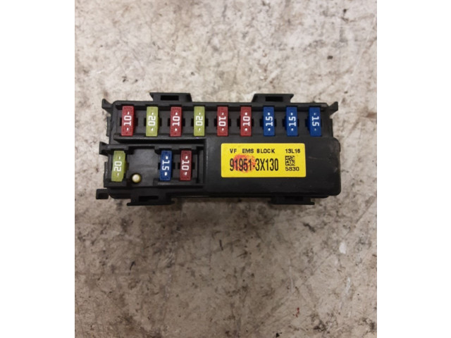 Блок предохранителей 91951-3x130   KIA Ceed    