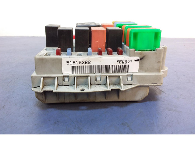 Блок предохранителей 51815382, 51815382 Fiat Linea